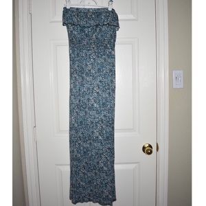 Love Culture Maxi Dress. Medium.